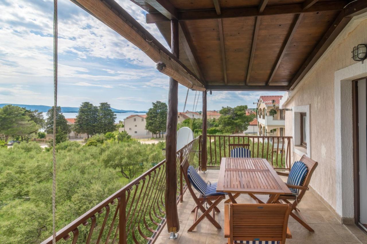 Apartments Bepina Biograd Na Moru Exterior foto