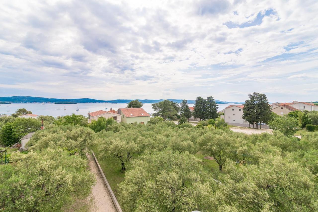 Apartments Bepina Biograd Na Moru Exterior foto